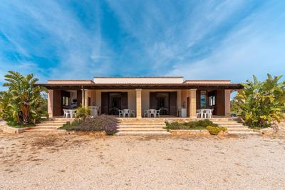 Villa con piscina 429