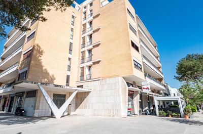 GuestHost - Garnopea Modern & Stylish Apartment with Balcony