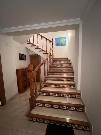 Viky Ruiz Gallery House