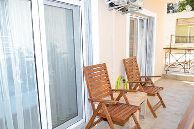 WhiteHome Apartment