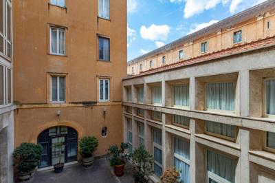 Elizabeth's Place Spanish Steps