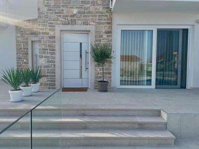 Luxury Villa Michelle