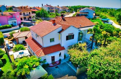 Palmira Apartments