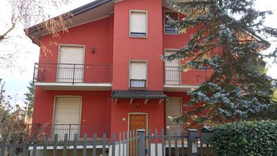 Casa Rossa al Lago - Apto grande primo piano