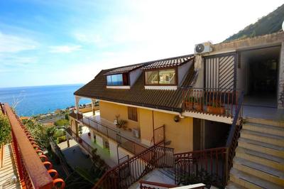 TerrazzaHouse - VIsta baia Taormina
