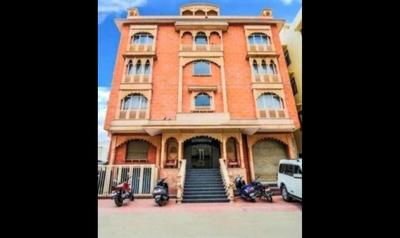 FabHotel Tipsyy Inn Suites