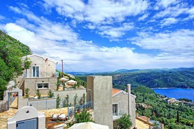 Villa Thea Mare Maistro by PosarelliVillas