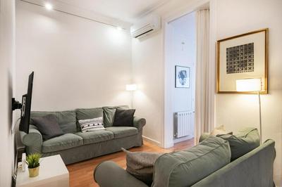 Experience local life in the heart of Gracia, Barcelona