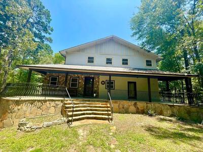 River Rock Lake House, East Texas Sleeps 10 Pet Friendly Upscale Luxury