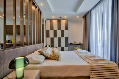 Jules Suites