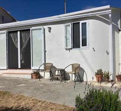 La Peñita - sunny guesthouse with private pool and garden
