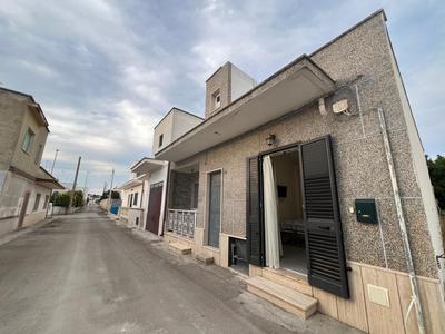 DARYA SUMMER. APPARTAMENTO AL MARE. SANTA MARIA AL BAGNO (LE)
