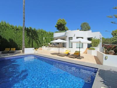 Villa moderne à Moraira avec piscine privée, proche plage, restaurants et activités familiales - HISP-216-234