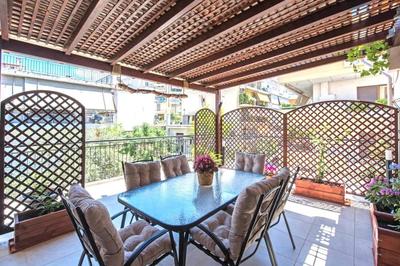 Stunning and spacious apt in Athens