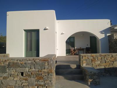 SIFNAIOU TRADITIONAL Houses 1 & 3
