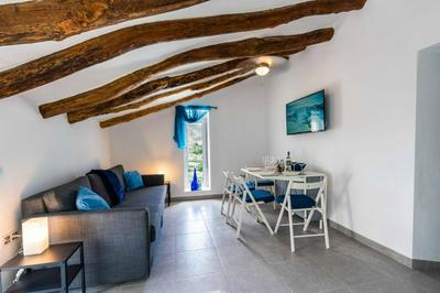 Rambla Retreats Apartment Azul with shared pool & hot tub in Oria