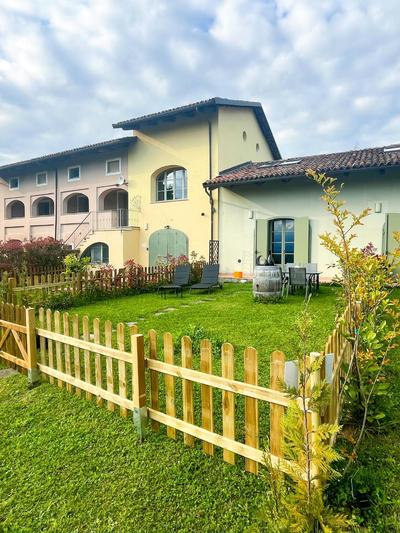 Just Langhe Casa Nebbiolo