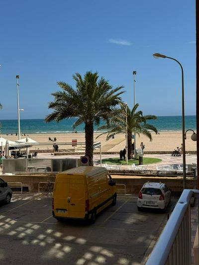 precioso apartamento a 10 metros de la playa