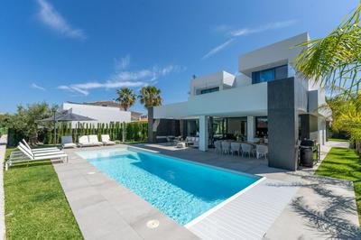 Villa Serenidad by Oliva Nova