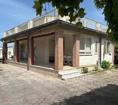 Villetta con Giardino