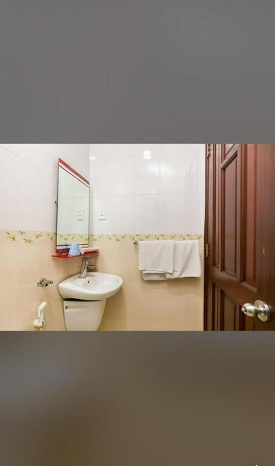 Khách Sạn Hoàng Anh Anh