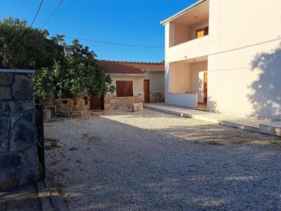 Ferienhaus mit Privatpool für 8 Personen ca 90 qm in Pozorac, Dalmatien Kaštela und Umgebung