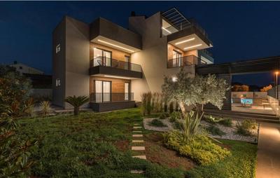 Villa Bellatrix in Fažana with beach front and sea view