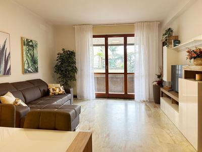 Lecco Isola - Top Apartment near Viscontea Island