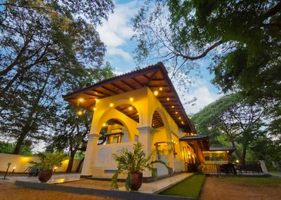 Grand Kalundawa Resort