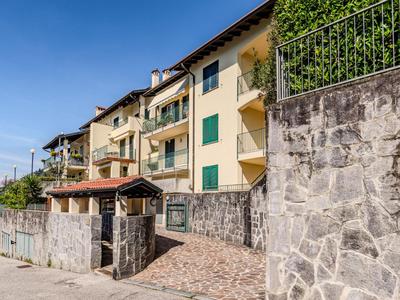 Apartment Casa sul Lario by Interhome