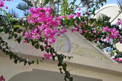 Zephyros Hotel