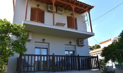 NIKI 'S HOUSE