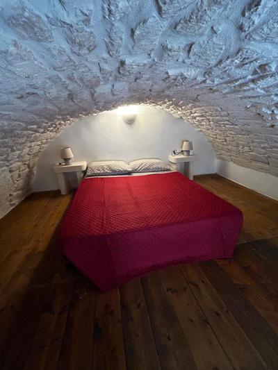 La 9 guest house