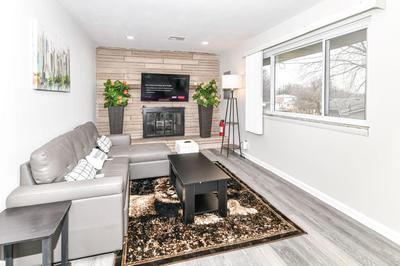 Modern 3 Bedroom 2 Bath Ranch House Near Indianapolis