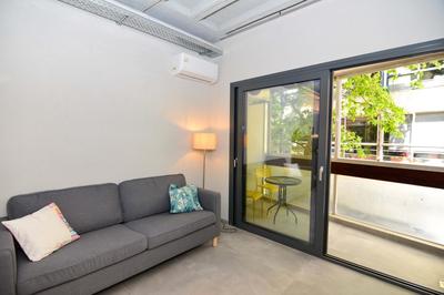 Athens industrial design apt 5 min from Metro