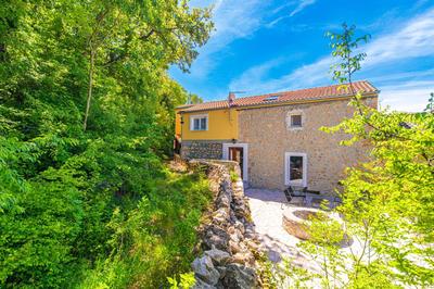 Villa Cati Ferienhaus mit beheiztem Pool