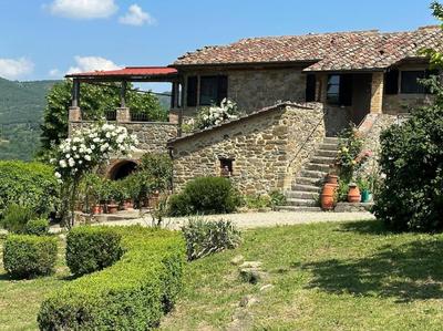 Val di Rampo - Appartment with Pool, private terrace overlooking Niccone Valley