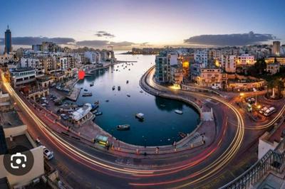 NEW Seafront Studio-St Julian's