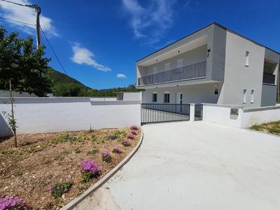 House Bartulovic - Jan Apartment with a pool