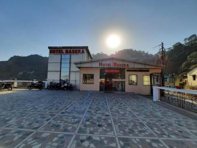 Basera Hotel, Mall Road