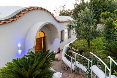 My Exclusive Italy - Elegant Villa in Anacapri Infinity Pool & Design