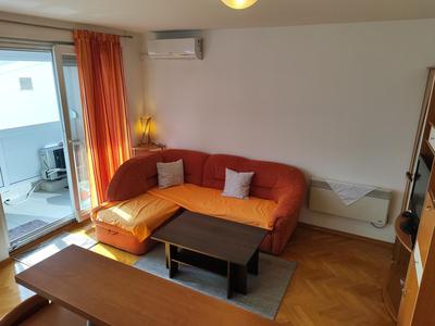Apartment Mira with Parking