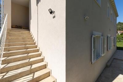 Stephanie green island apartments