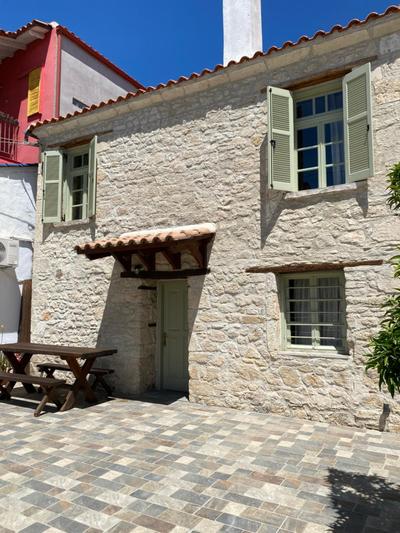 Stefanos House