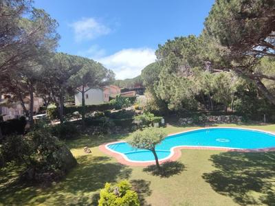 Hermosa Villa en Sant Feliu de Guíxols con Piscina Comunitaria - ES-209-80