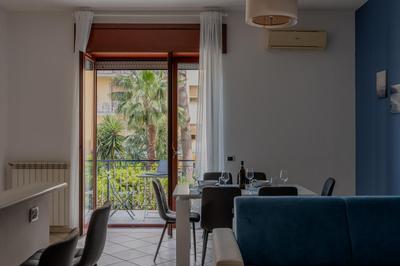 Sorrento Main Road Apartment