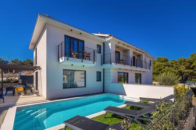 Holiday house Fra&La with private pool