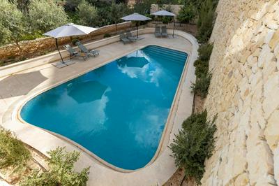 Mensija Valley Suites and Apartments