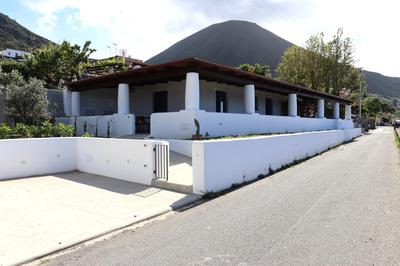 Case a Malfa - Alba & Rosina, Isola Salina