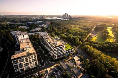 High-Rise with Park View in Sydney Olympic Park